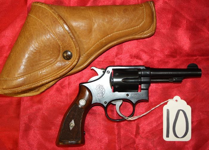 10	SMITH & WESSON	10	REVOLVER	38	4", LEATHER CASE
