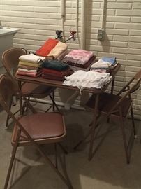 Card table & chairs, linen