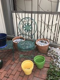 Metal Outdoor Decorative Chair and Plantar Pots