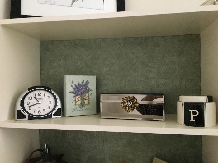 Clock, stationary, mirrored box, candle