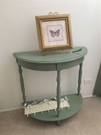 Chabby Chic Look Side Table