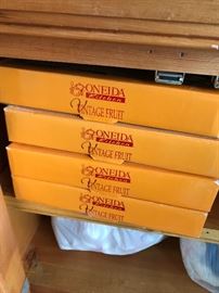 more vintage fruit plates- nos