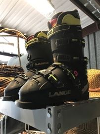 Lance ski boots