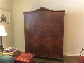 Amazing armoire - hanging space on left and shelves on right 