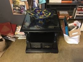Small table - beautiful black and a nice art piece bowl