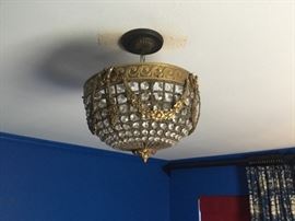 Light fixture - not lighted