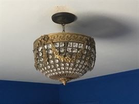 Light fixture