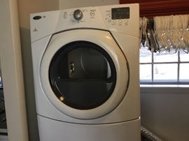 Stack or unstack this washer dryer set - this is the washer