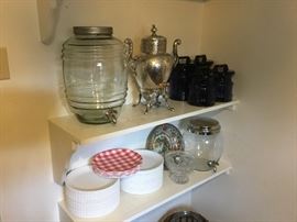 Another drink dispenser Melamine paper plate look plates - white and red checked 