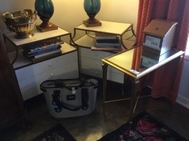 Great pair of end/side tables and Yeti 20 bag cooler