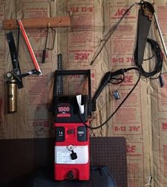 Power Pressure Washer (1800 psi); Saws, Tools
