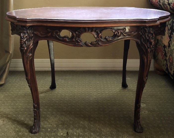 Antique Table in Excellent Shape!