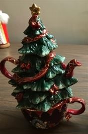 Waterford Christmas Tree Teapot Set