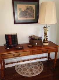 Sofa/entry table