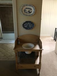 Pine washstand