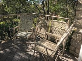 Folding patio chairs ( Look like Brown Jordan )