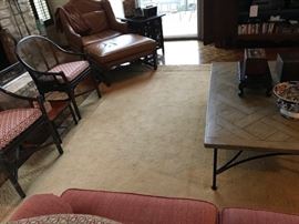 Huge area rug in good condition, nice neutral color