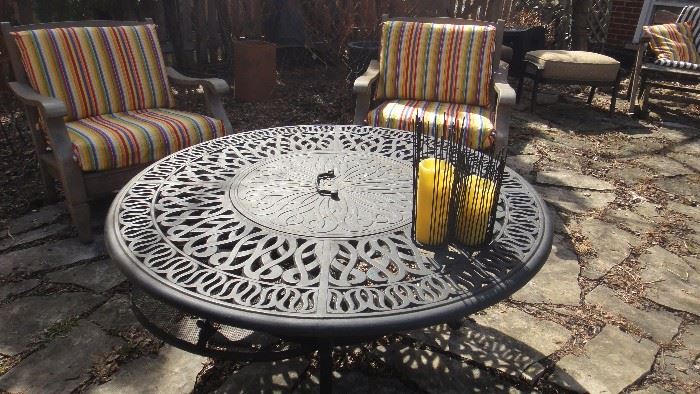 Metal patio table , metal chairs 