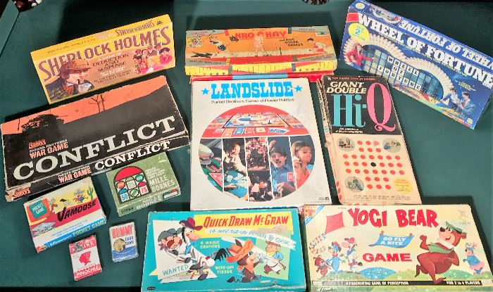 VINTAGE GAME ASSORTMENT  http://www.ctonlineauctions.com/detail.asp?id=694762