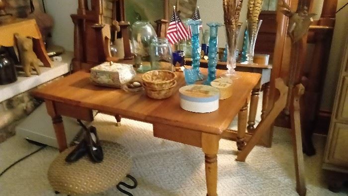 Antique salesman sample ? table used as a coffee table - leaf can be removed, antique child shoes, full size bed