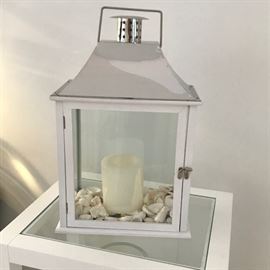 Lantern with shells 
