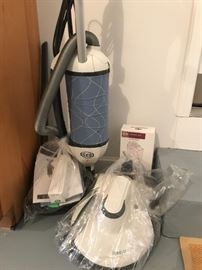 Quality (Sebo) Vacuum and polisher