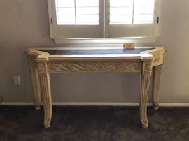 Credena - sofa table