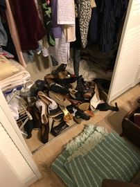 Women’s shoes, mostly size 71/2- 8