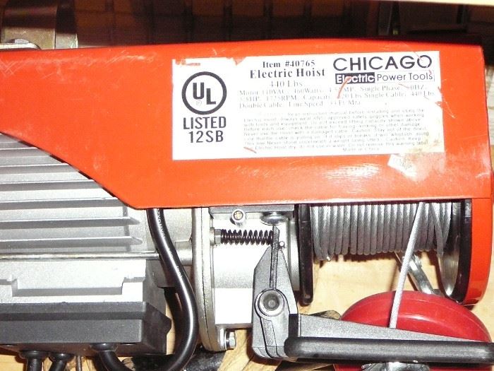 Chicago Electric Hoist up to 440 pounds 
