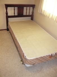 Twin Bed with box spring and Frame