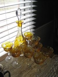 Cut to clear wine decanter & matching stems