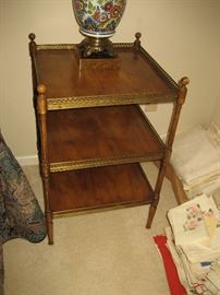 3-tier gallery side table