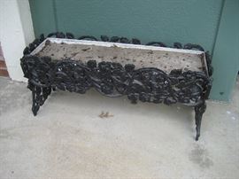 Cast iron planter
