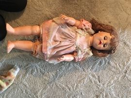VINTAGE DOLLS
