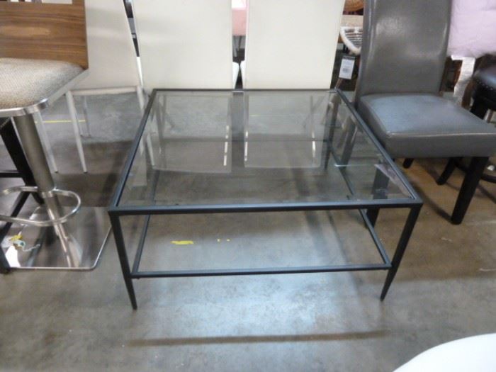 VERY NICE LARGE SQUARE COFFEE TABLE