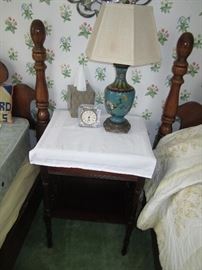 Side table and cloisonne lamp 