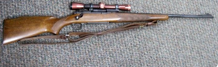 1961 (Pre-1964) Winchester Model 70 Featherweight rifle, bolt action, 30-06 Springfield caliber, checkered walnut stock, Serial #545117, with Leupold scope on Buehler mount