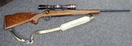 1976 Remington Arms Company Model 700 bolt action, center fire, 270 Win caliber rifle with checkered walnut stock, Serial #A6296293, with Leupold Vari-X scope. No box or case.
