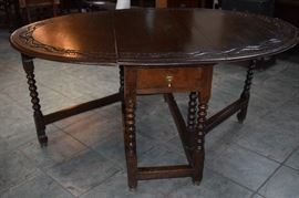 Antique English Carved Oak Drop Leaf Table. Gate Legged Barley Twist
