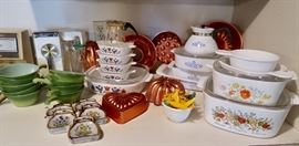 Pyrex / Corning Ware / Vintage Ice Crusher