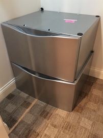 washer/dryer pedestal drawers. never used and in excellent condition.