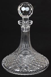 Ship's decanter