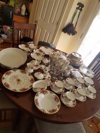 Royal Albert Old Country Roses China 1962