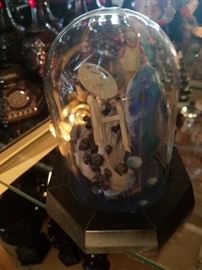 Star Trek USA Enterprise Collectible sculpt with glass cloche