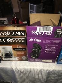 Assorted small kitchen appliances