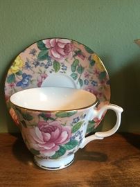 Tea cup/saucer