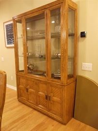 Thomasville hutch breakfront, china cabinet