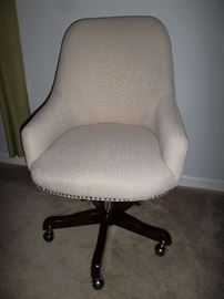 MINT CONDITION upholstered and tufted adjustable office chair