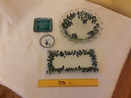 Glass blueberry trays