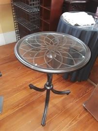 Glass round table